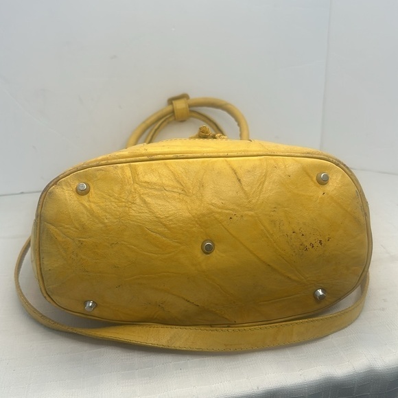 Cristina Italy real leather happy sunny yellow drawstring bucket bag w/strap - Picture 5 of 9